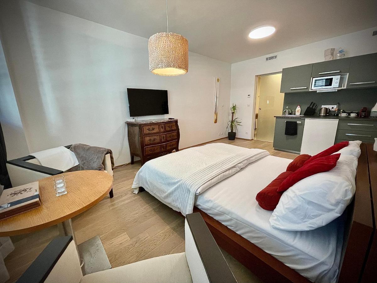 Harfa Apartment 30 ปราก ภายนอก รูปภาพ